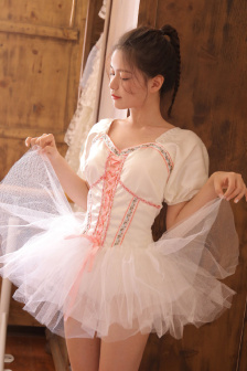 清冷美人的神奇游戲BY抹茶沙冰全文